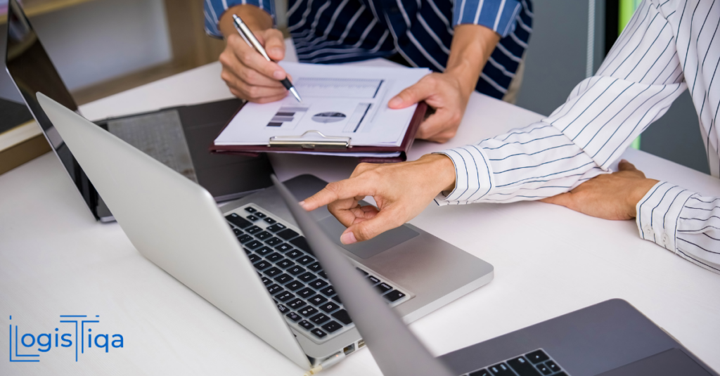 Management software dashboard illustrating digitalization and business optimization in 2024